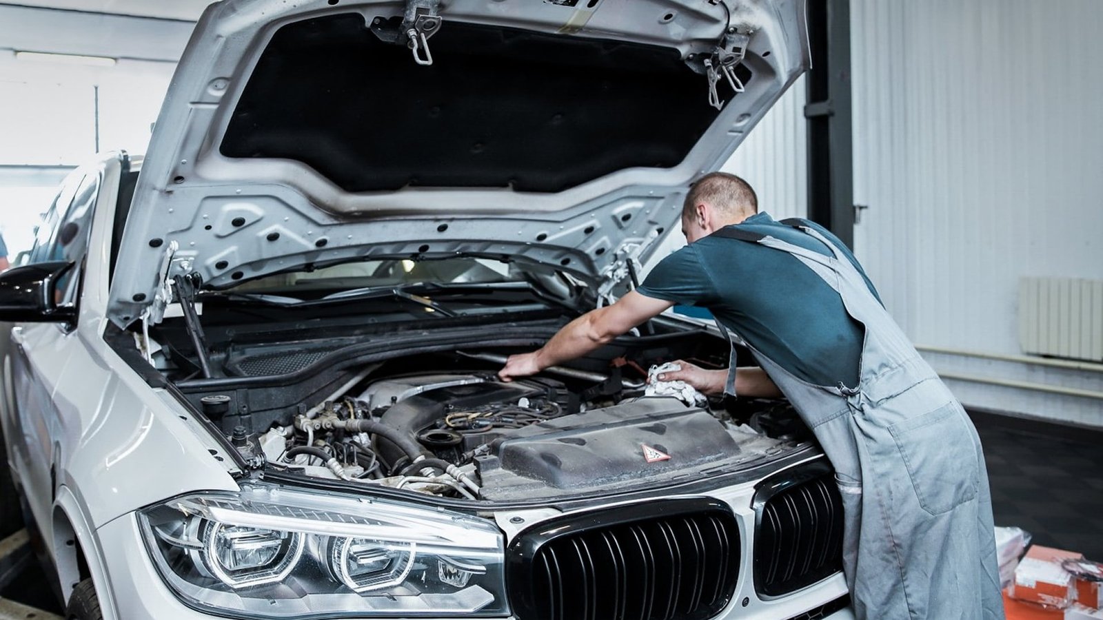 Read more about the article Top 5 Reasons for Engine Damage and How Mori Autoworks Can Help You!