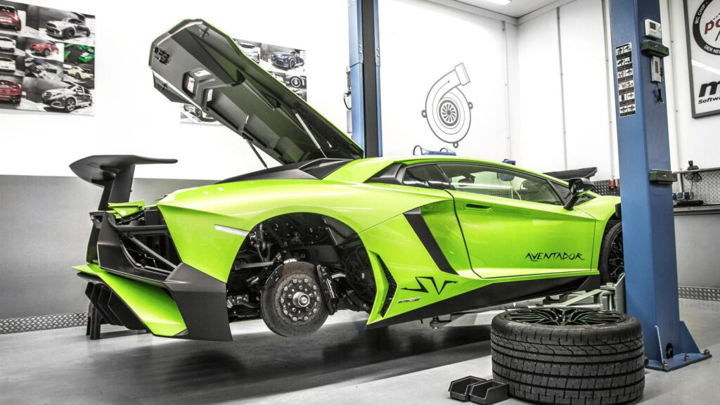 Lamborghini service and repair